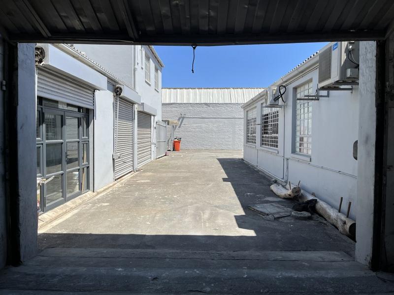 To Let commercial Property for Rent in Paarden Eiland Western Cape